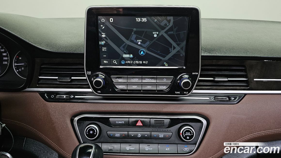 Hyundai Starex 2019