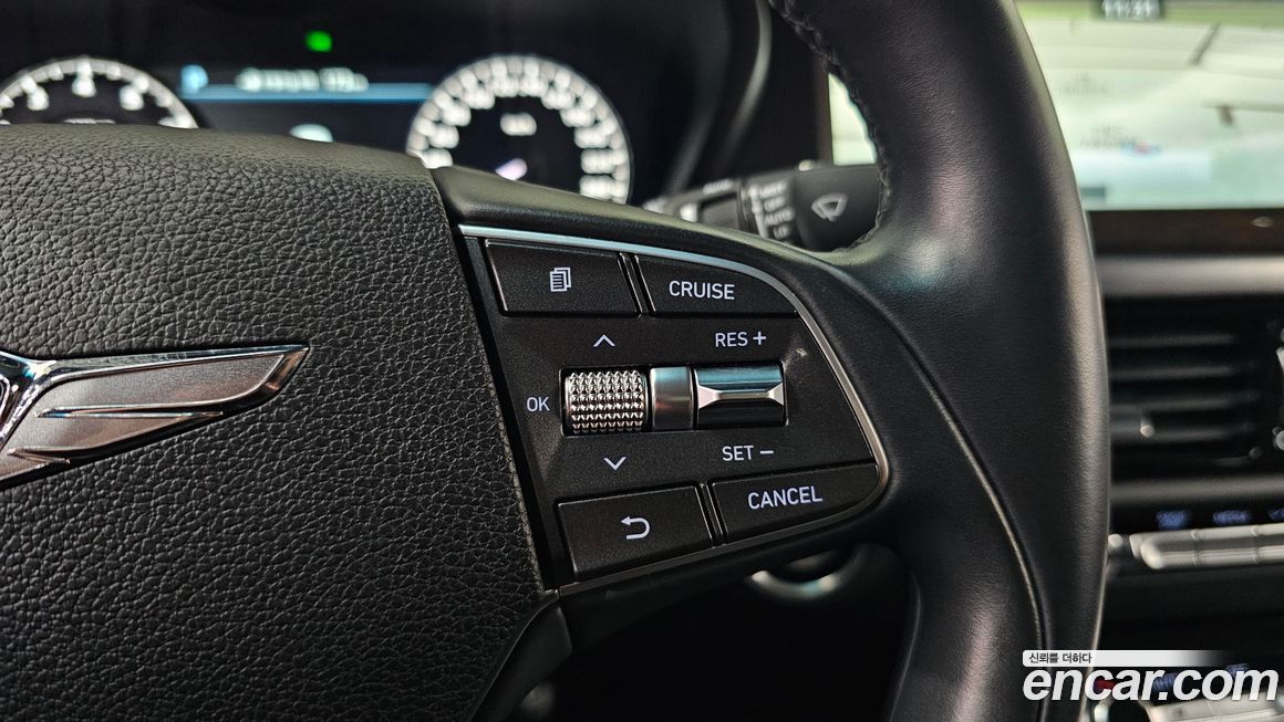 Genesis EQ900 2018