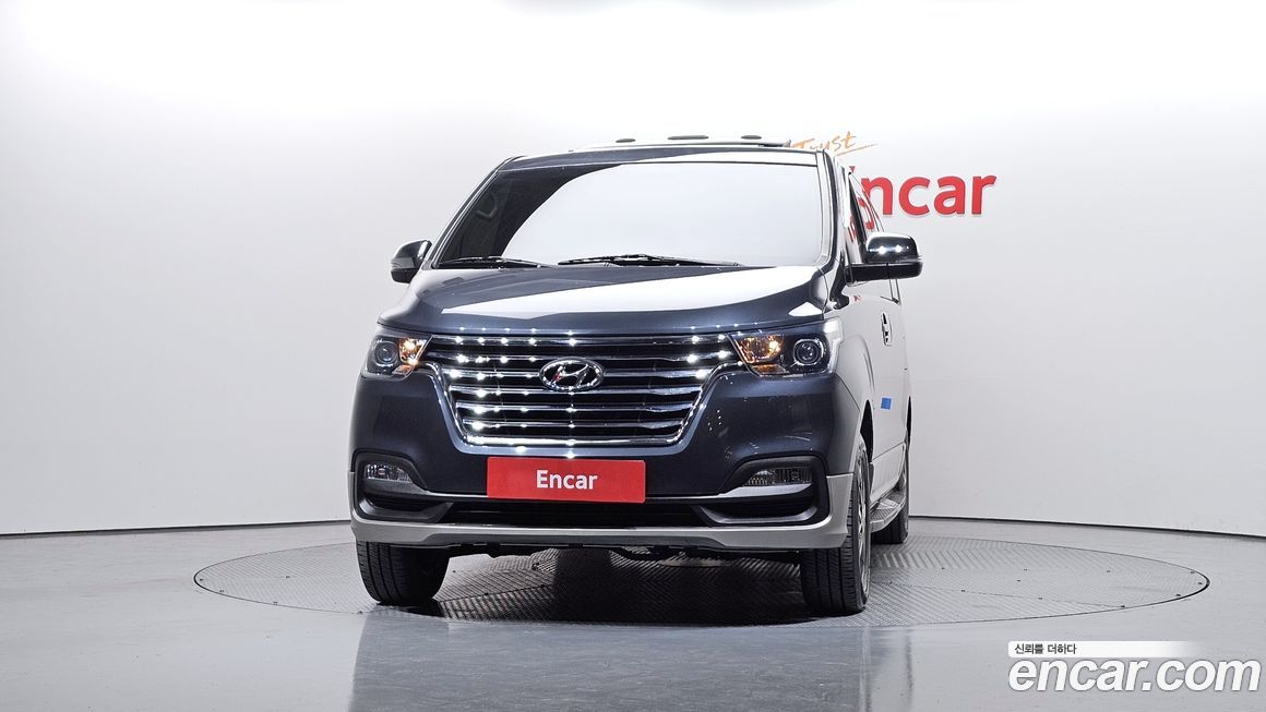 Hyundai Starex 2019