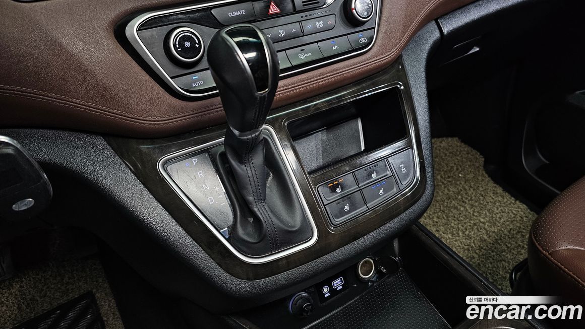Hyundai Starex 2019