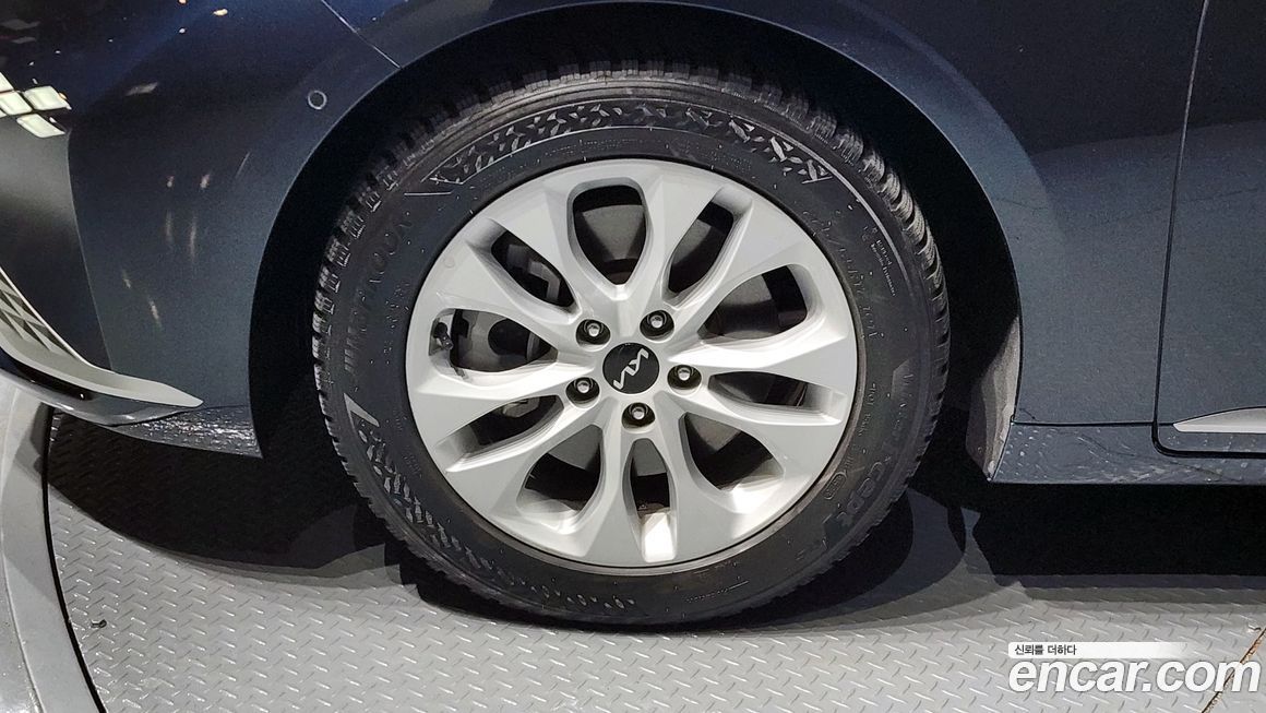 Kia K8 2023