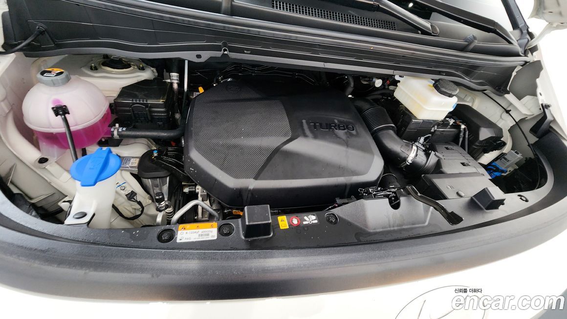 Hyundai Staria 2025