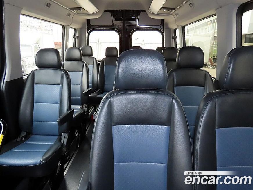 Hyundai Solati 2015