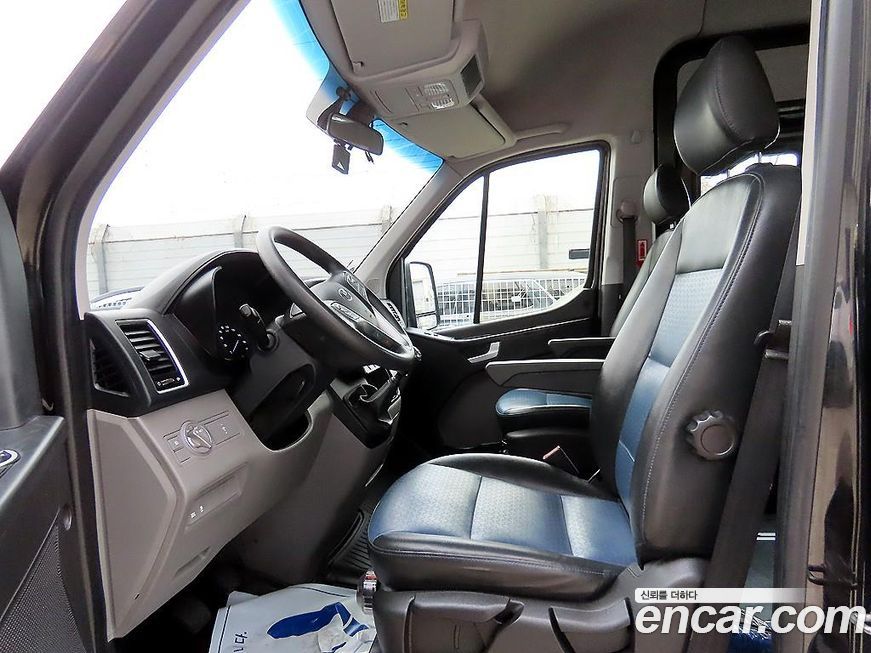 Hyundai Solati 2015