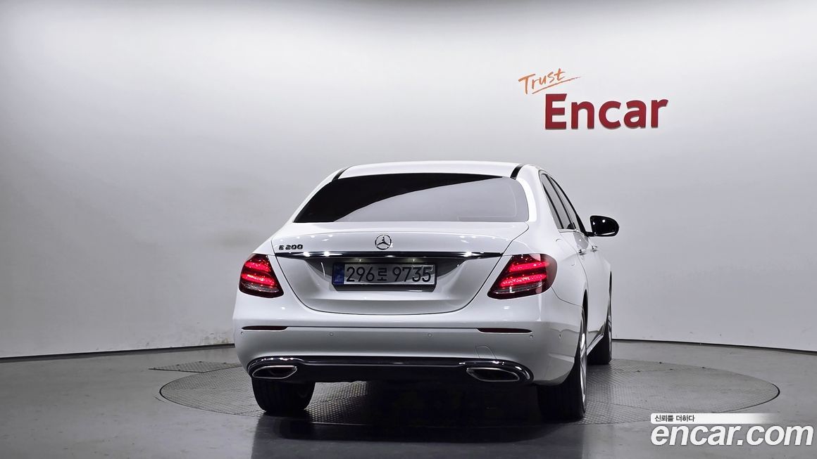 Mercedes-Benz E-Class 2018