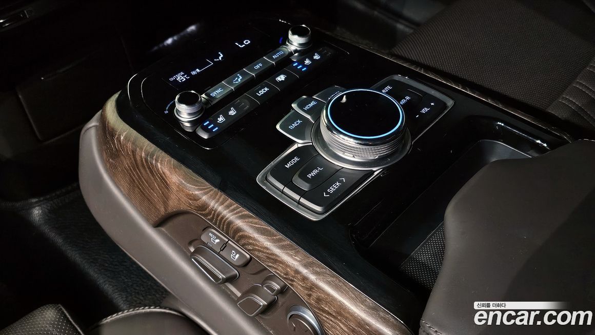 Genesis G90 2019