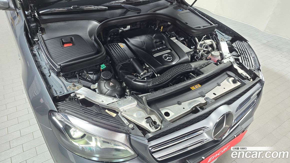 Mercedes-Benz GLC-Class 2019