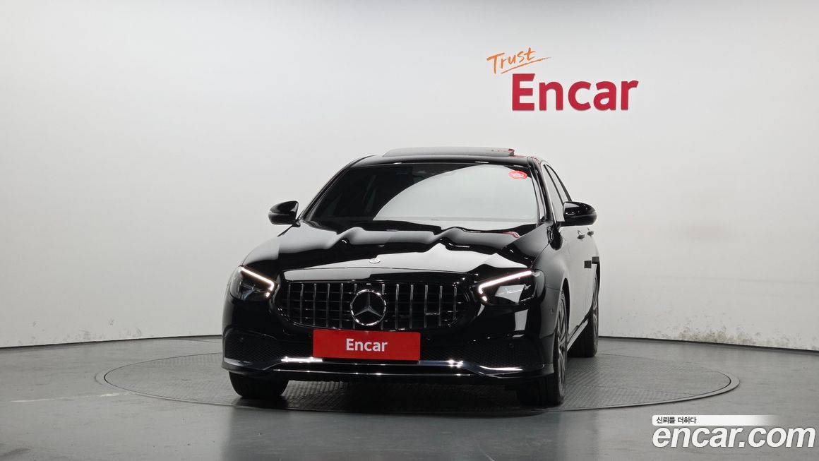 Mercedes-Benz E-Class 2021