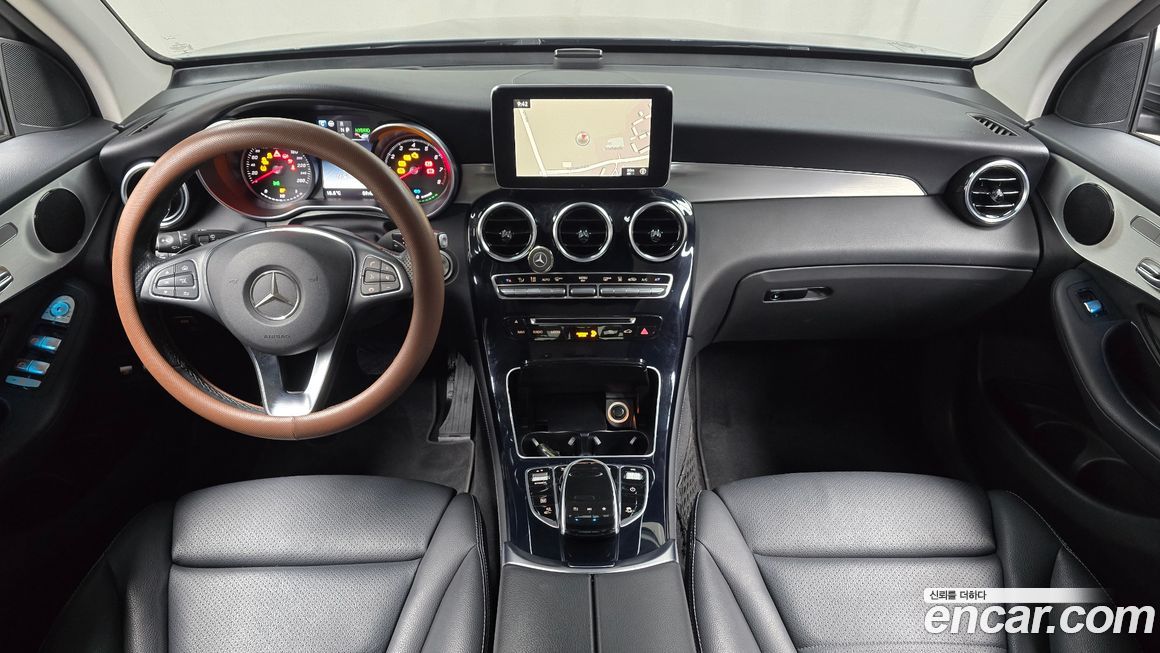 Mercedes-Benz GLC-Class 2019