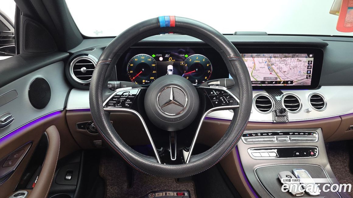 Mercedes-Benz E-Class 2021