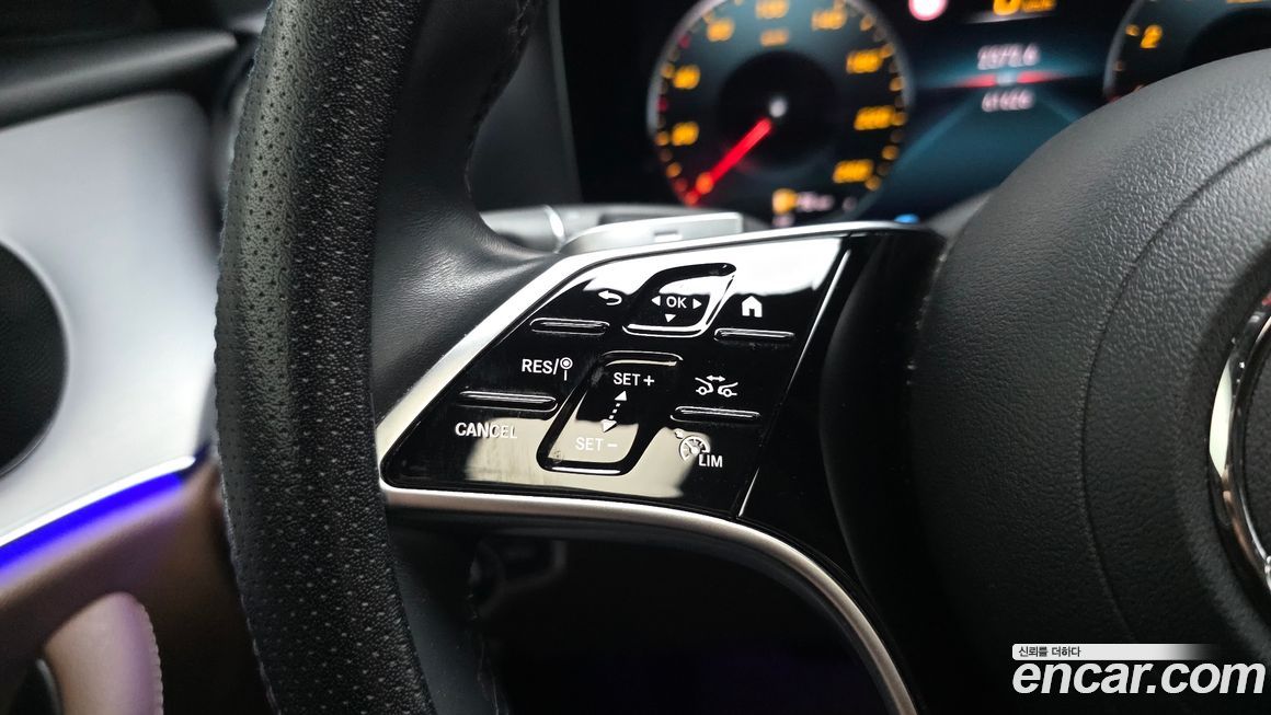 Mercedes-Benz E-Class 2021