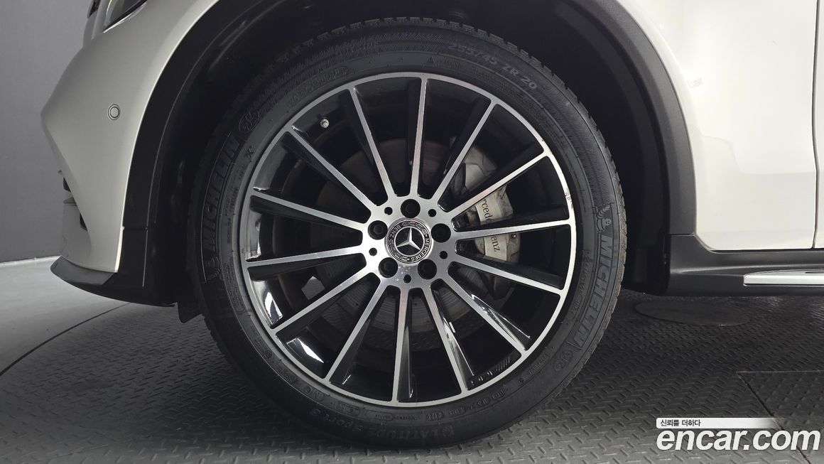 Mercedes-Benz GLC-Class 2017