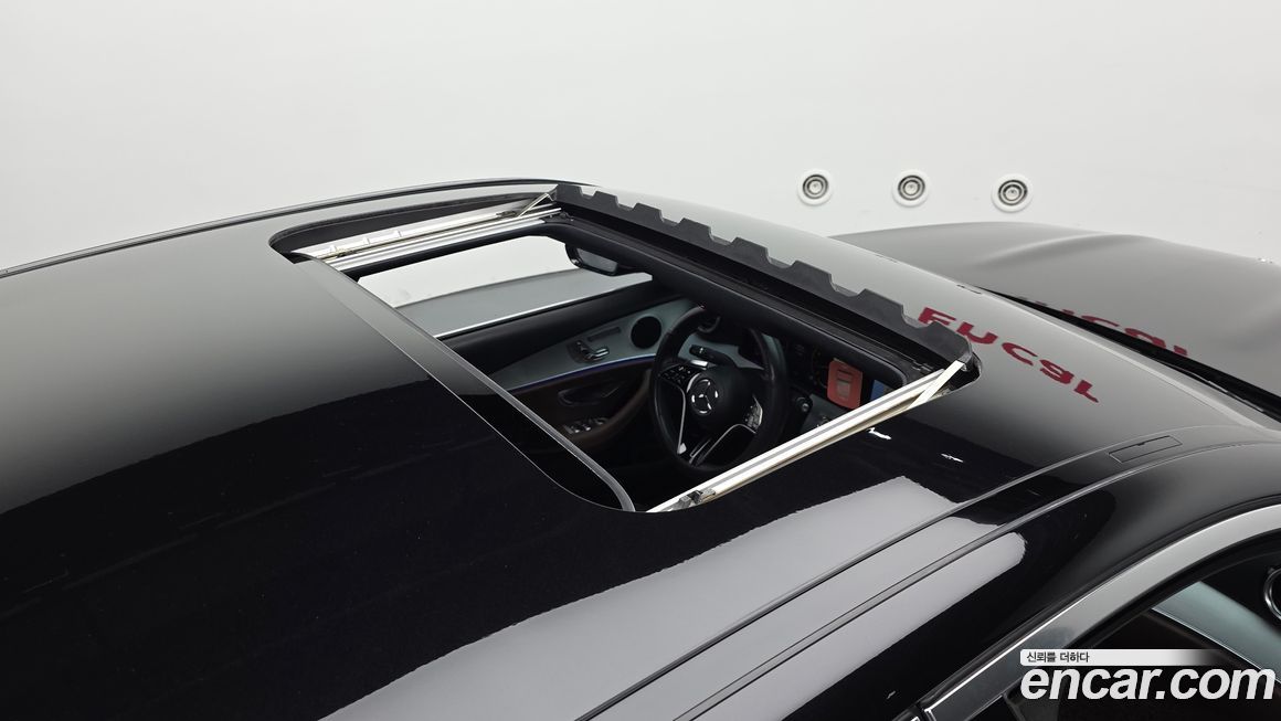 Mercedes-Benz E-Class 2021