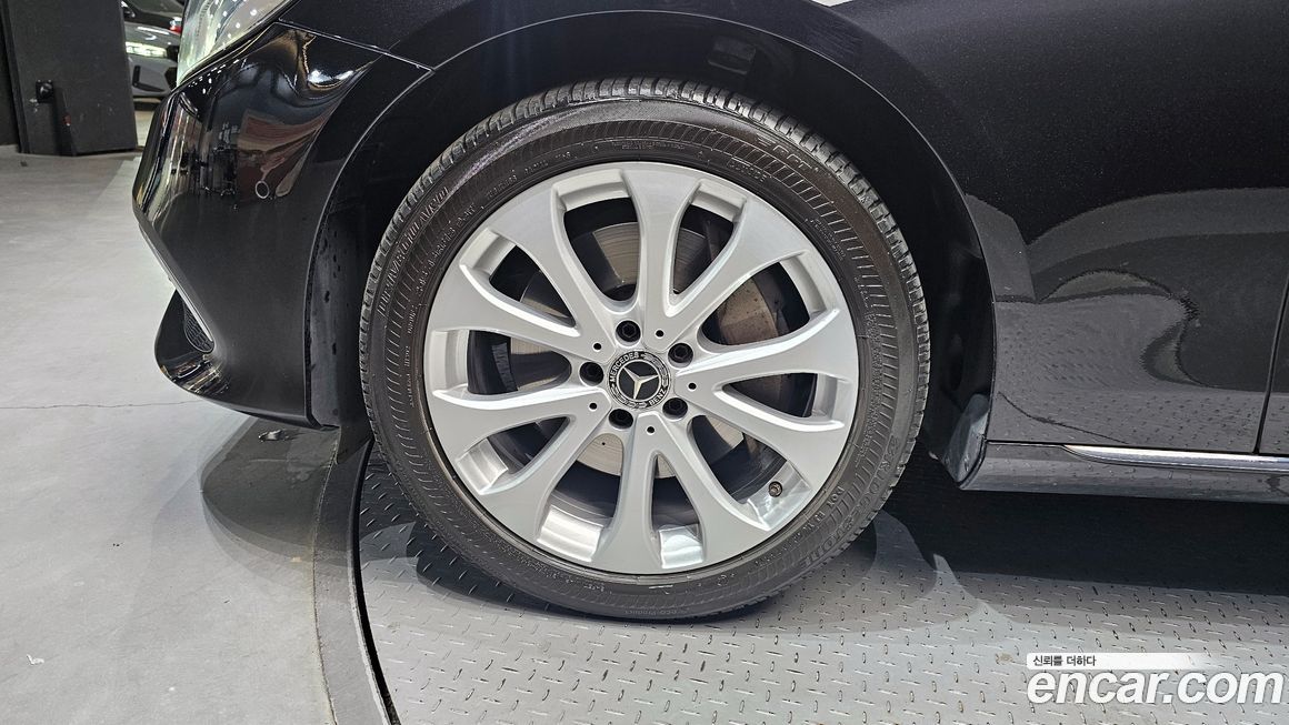 Mercedes-Benz E-Class 2019