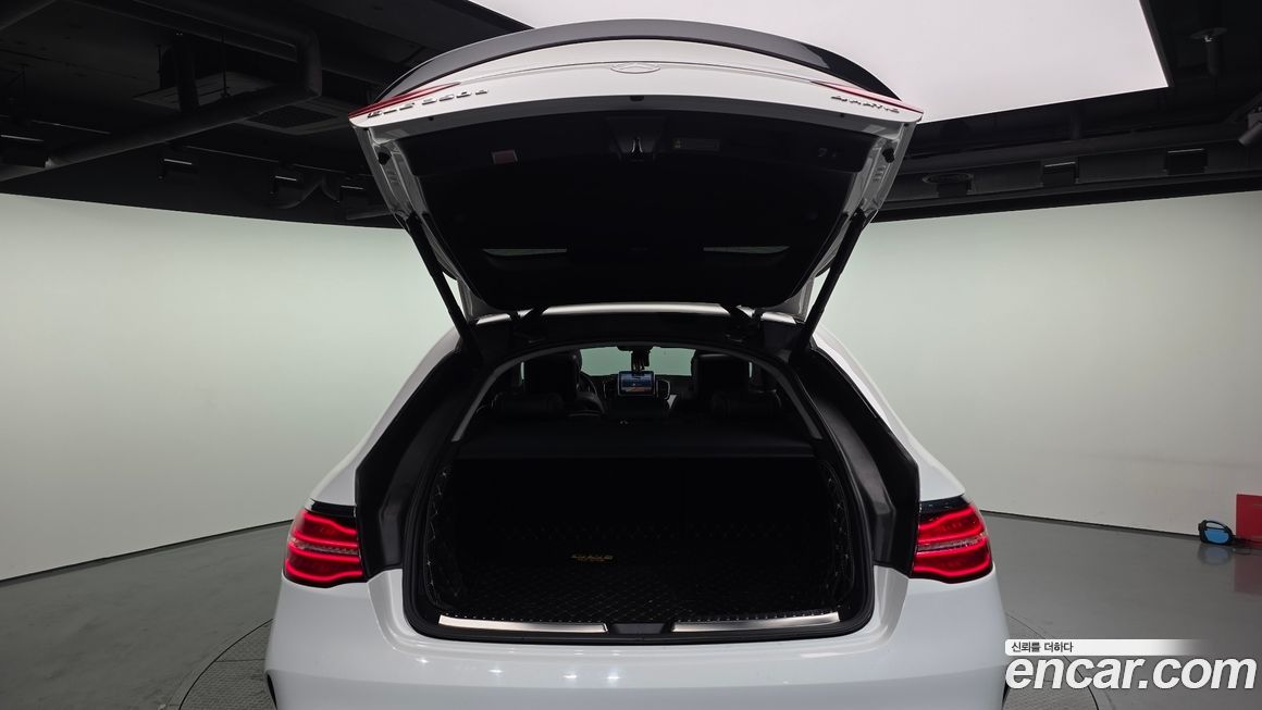 Mercedes-Benz GLE-Class 2017