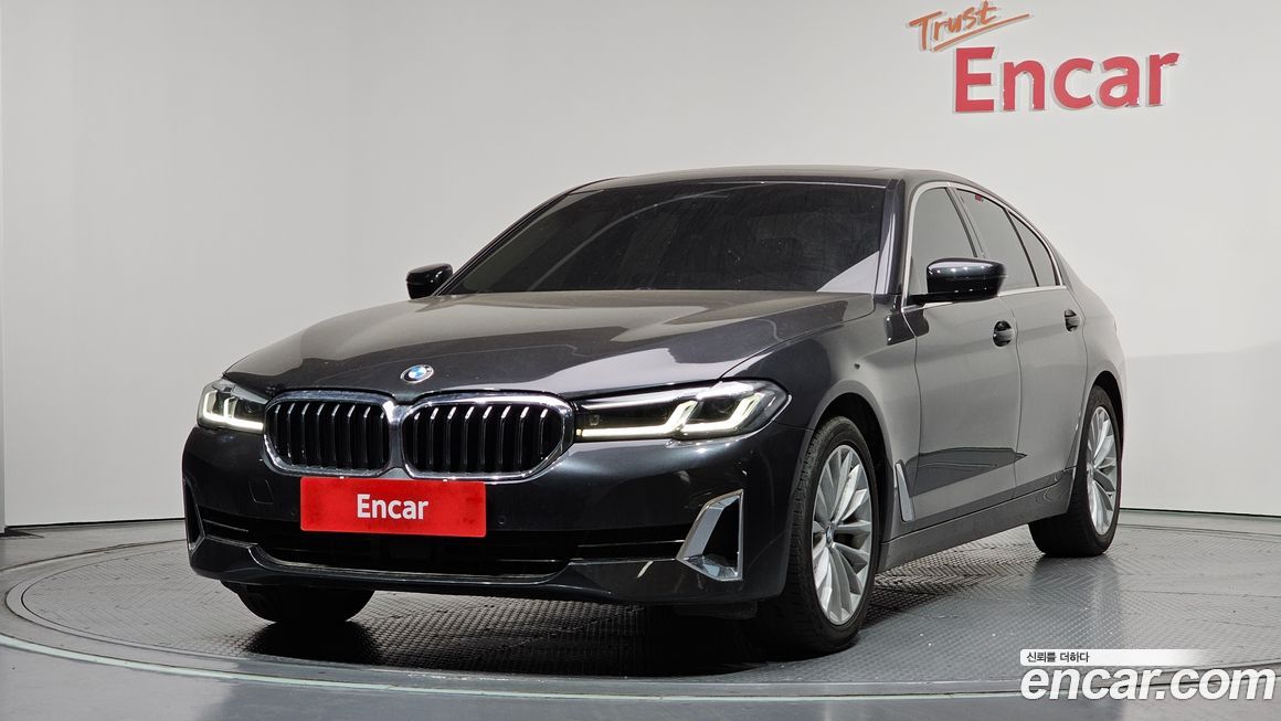 BMW 5-Series 2022