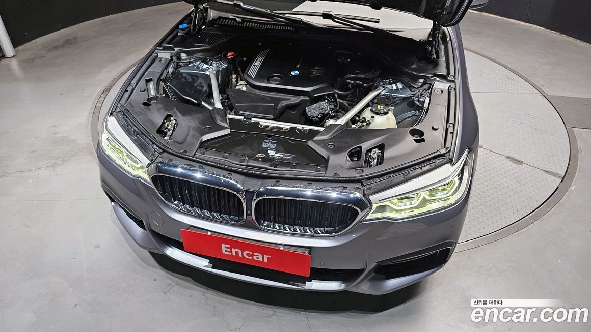 BMW 5-Series 2019