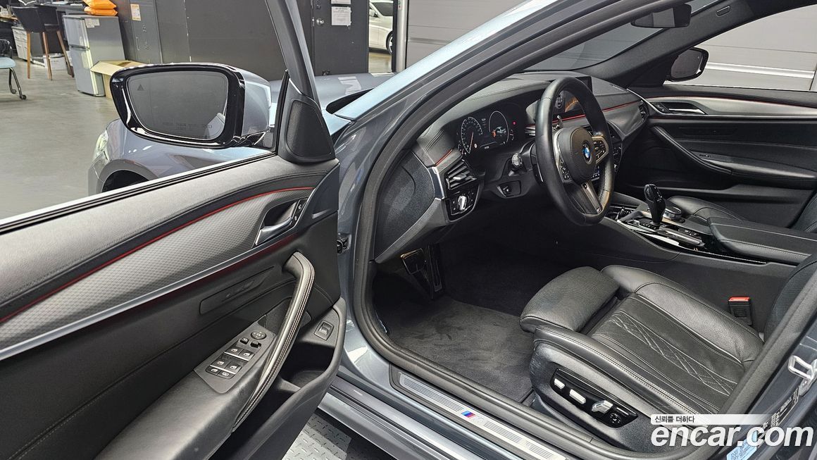 BMW 5-Series 2019