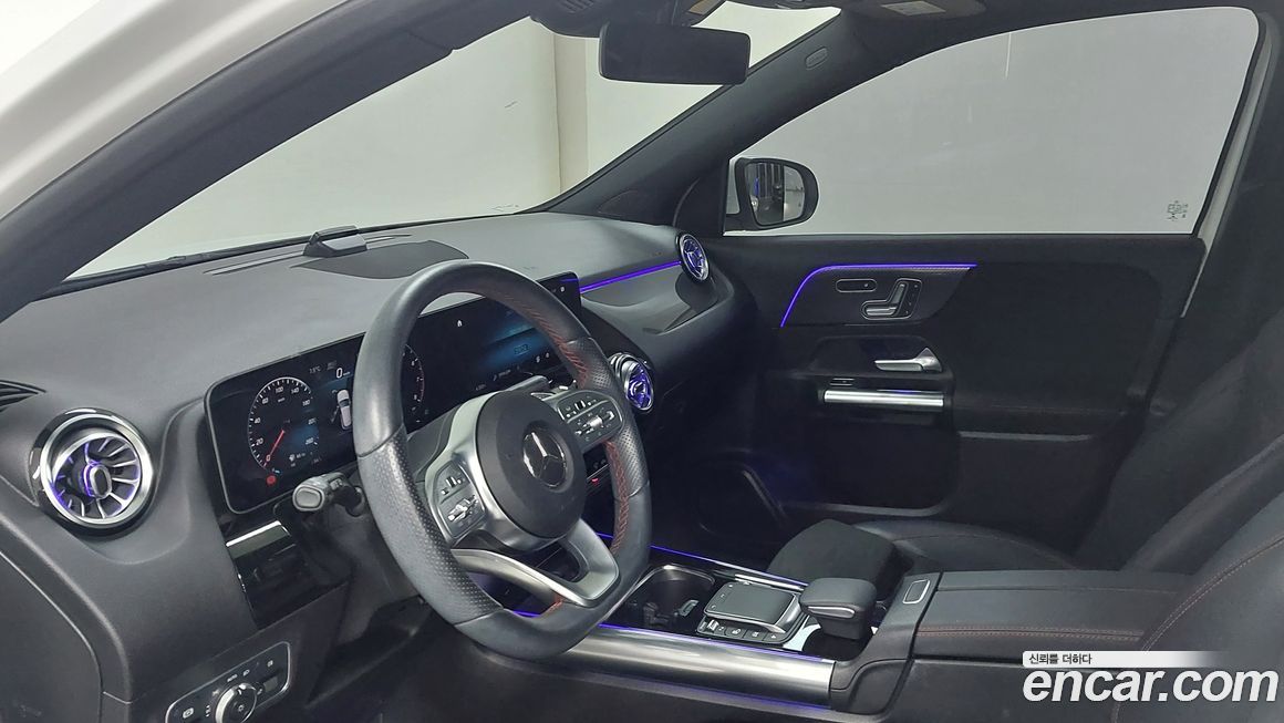 Mercedes-Benz GLA-Class 2020