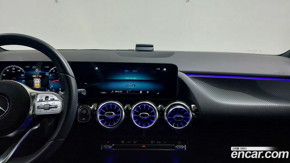 Mercedes-Benz GLA-Class 2020