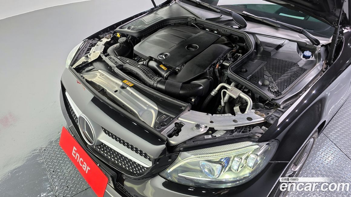 Mercedes-Benz C-Class 2021