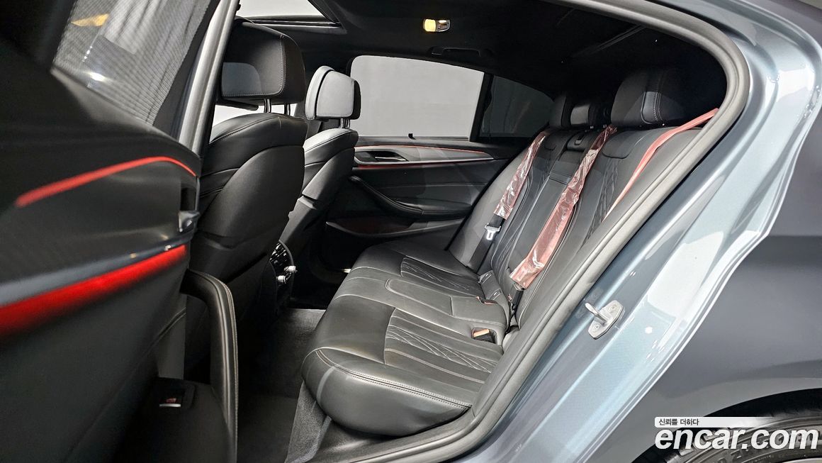 BMW 5-Series 2019