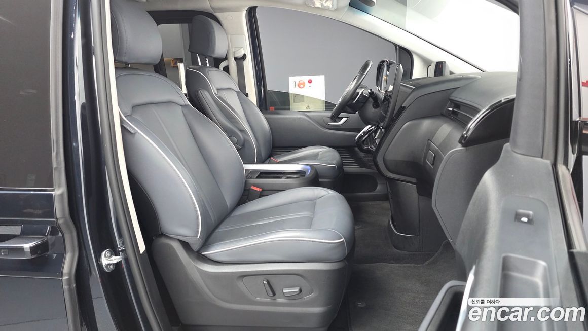 Hyundai Staria 2022