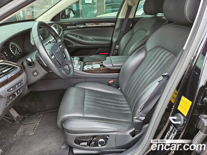 Genesis G90 2021