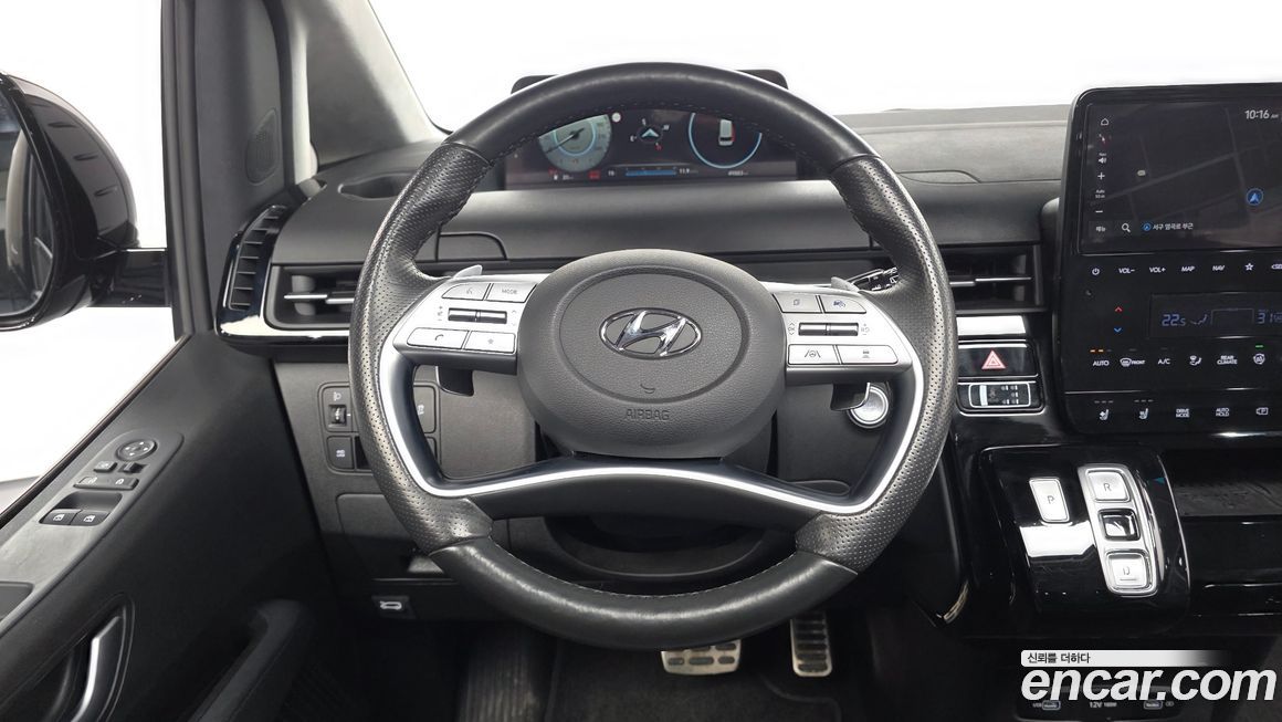 Hyundai Staria 2022