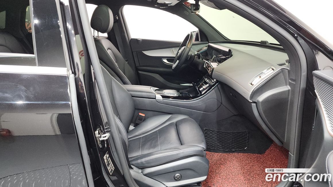 Mercedes-Benz EQC 2020