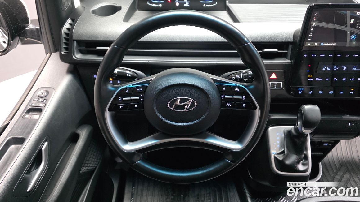 Hyundai Staria 2023
