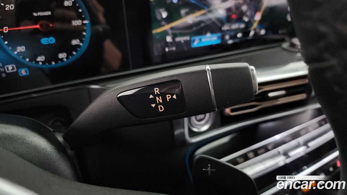 Mercedes-Benz EQC 2020
