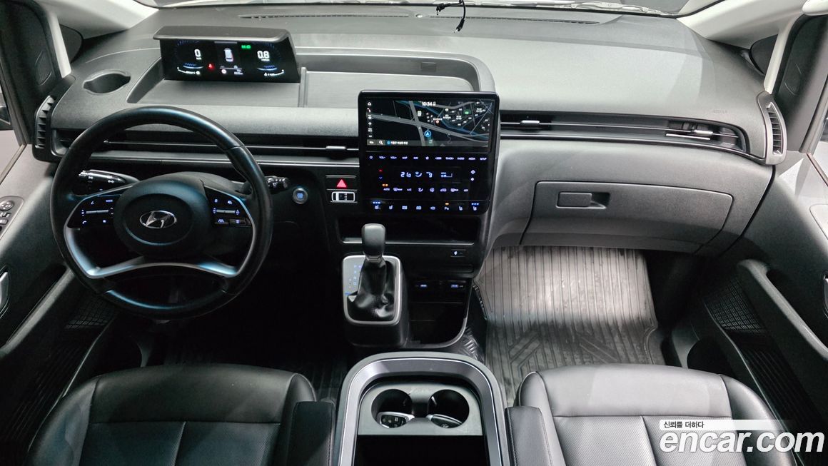 Hyundai Staria 2023