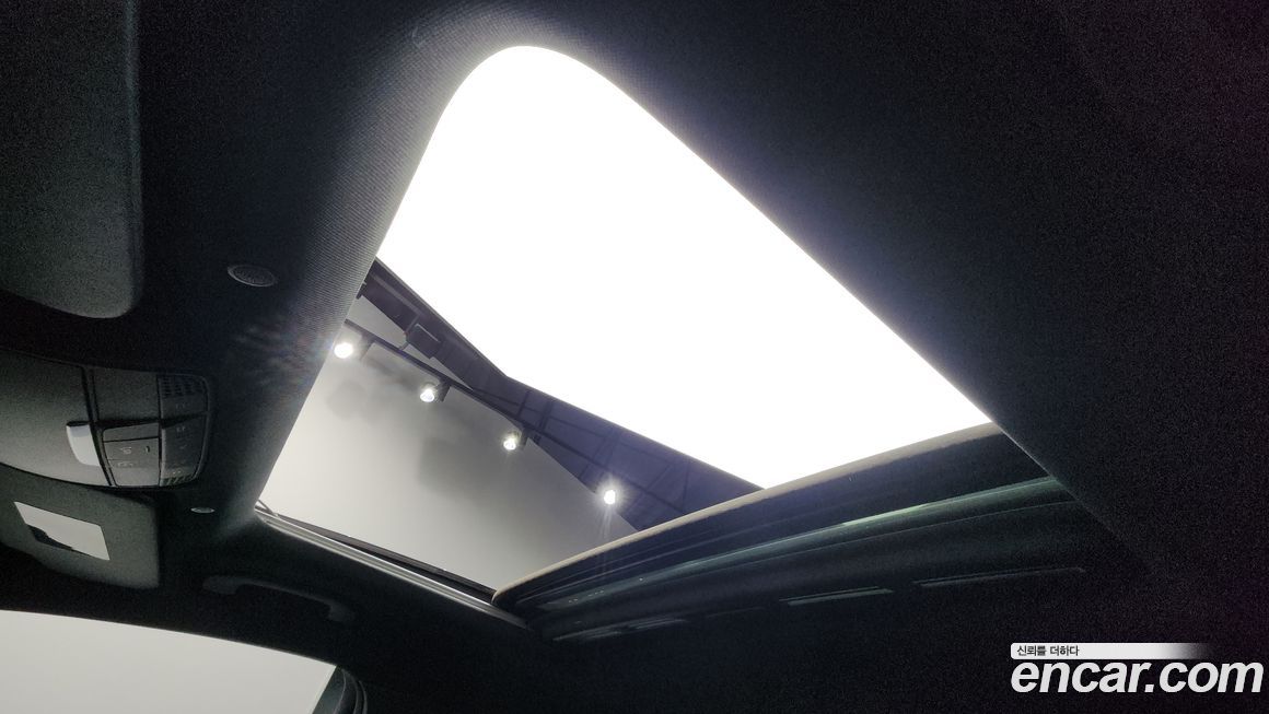Mercedes-Benz EQC 2020