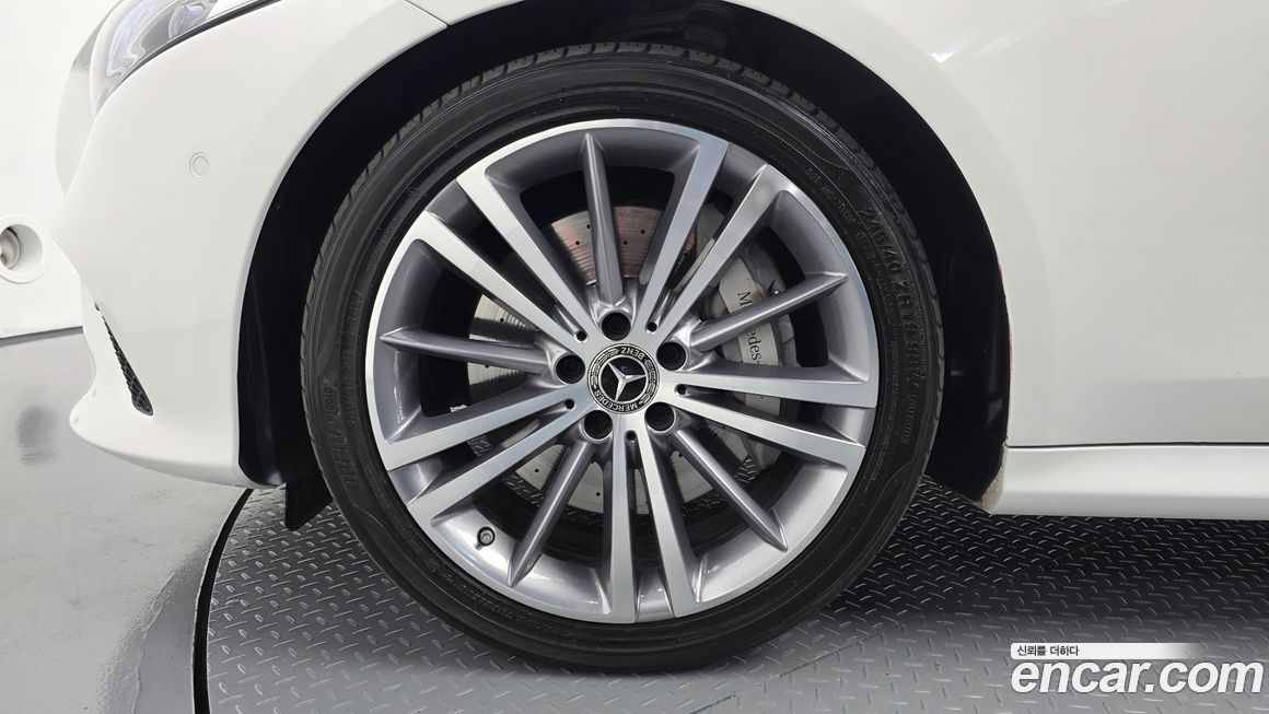 Mercedes-Benz CLS-Class 2019