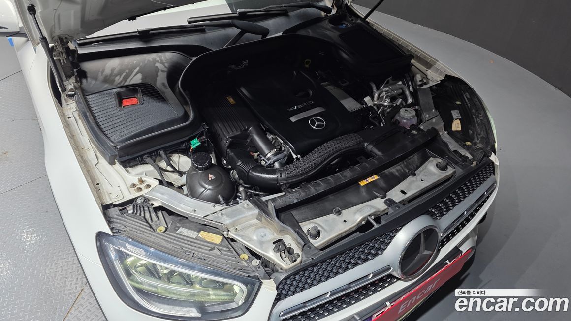 Mercedes-Benz GLC-Class 2021