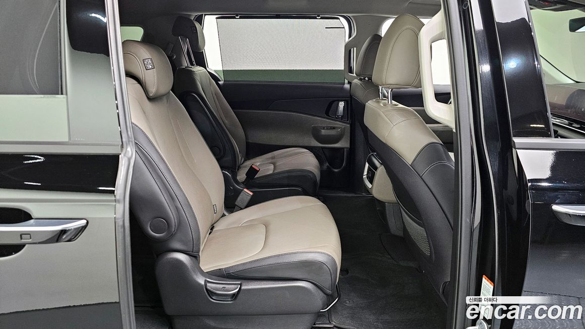 Kia Canival 2025