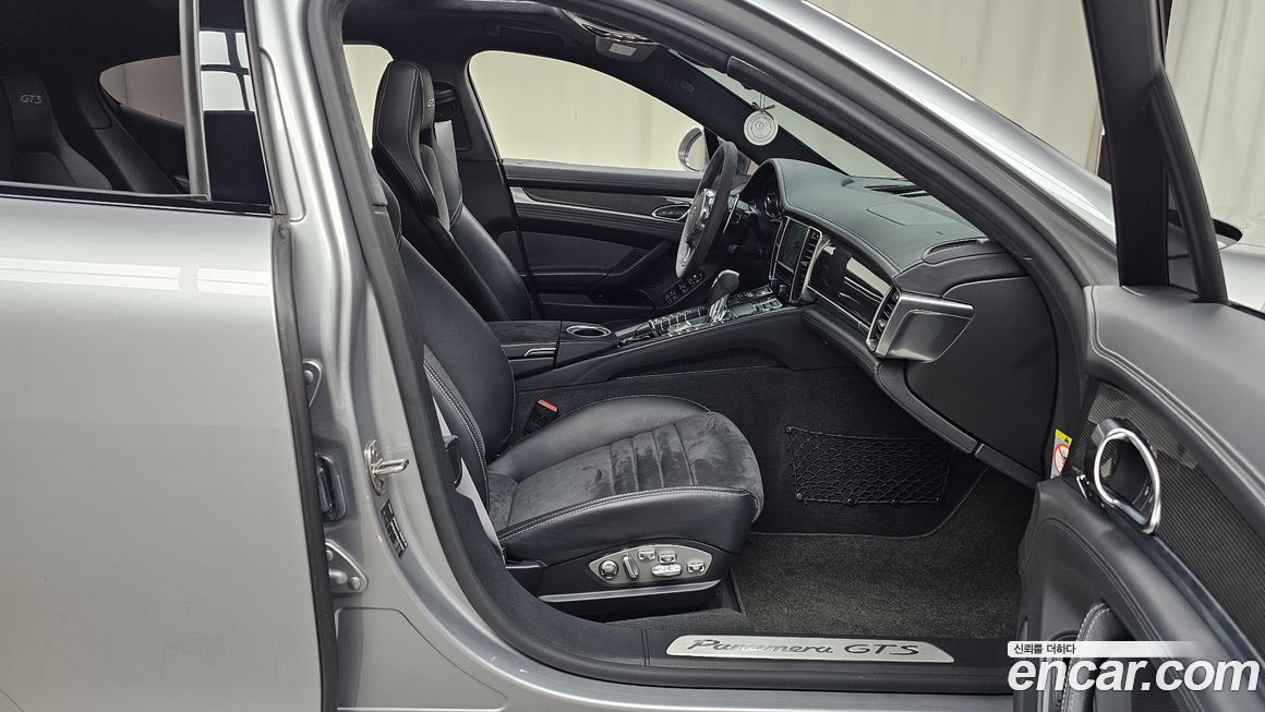 Porsche Panamera 2013