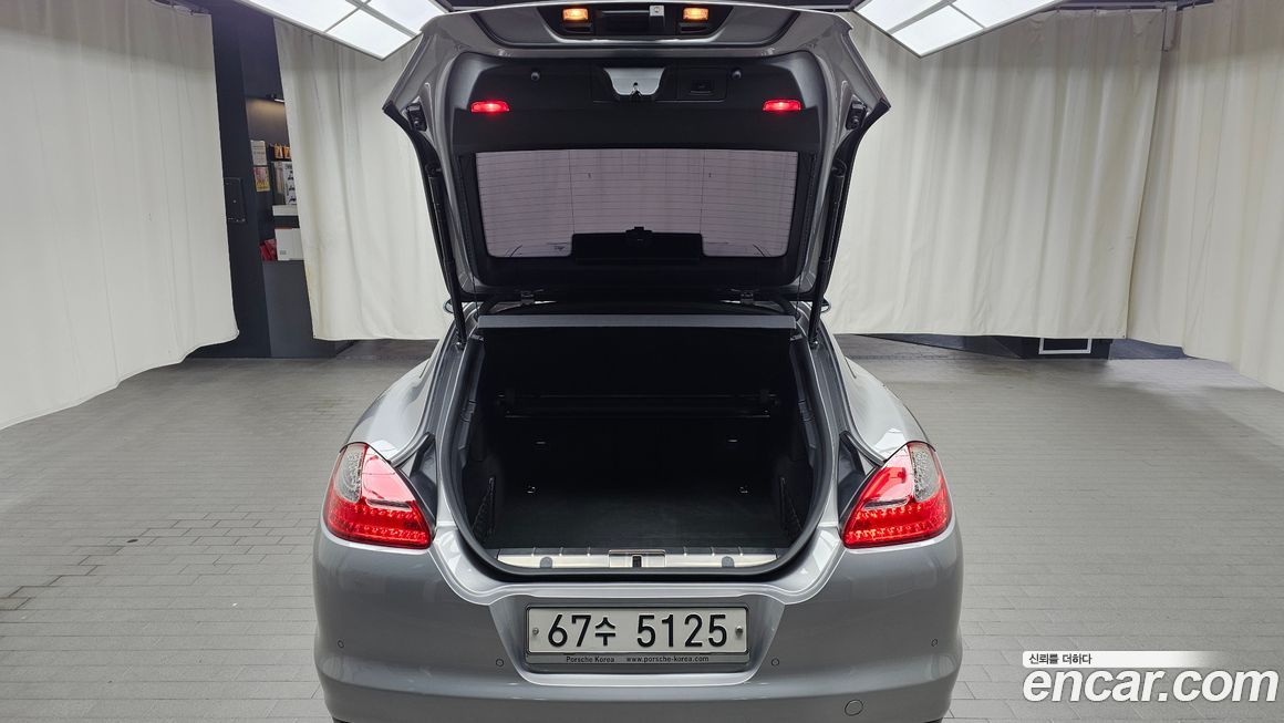Porsche Panamera 2013