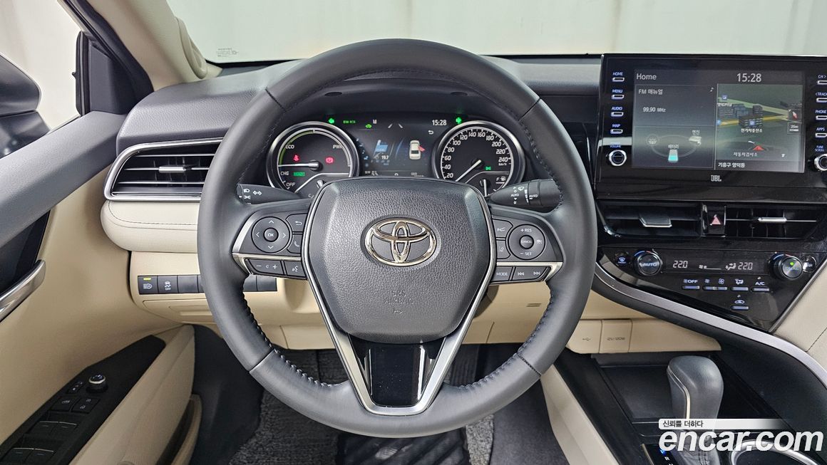 Toyota Camry 2024