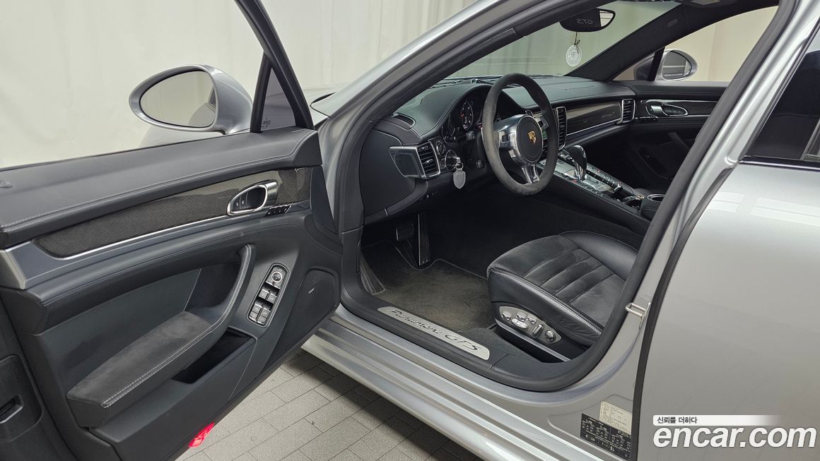 Porsche Panamera 2013