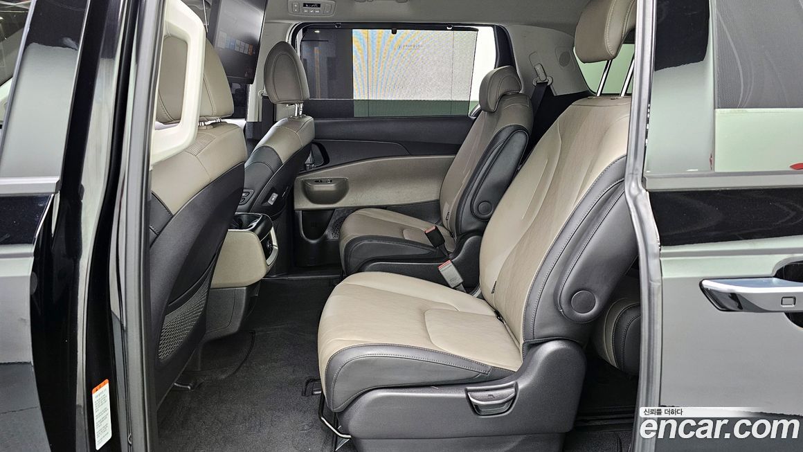 Kia Canival 2025