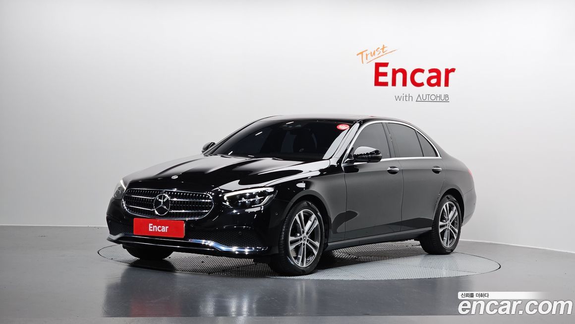 Mercedes-Benz E-Class 2023