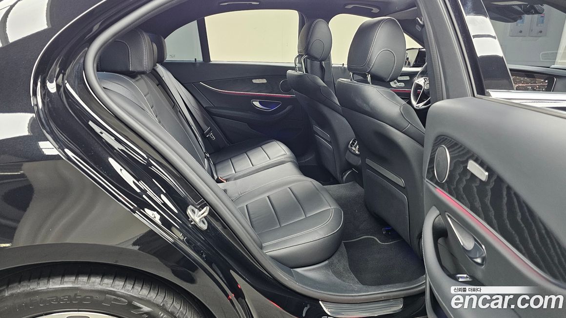 Mercedes-Benz E-Class 2023