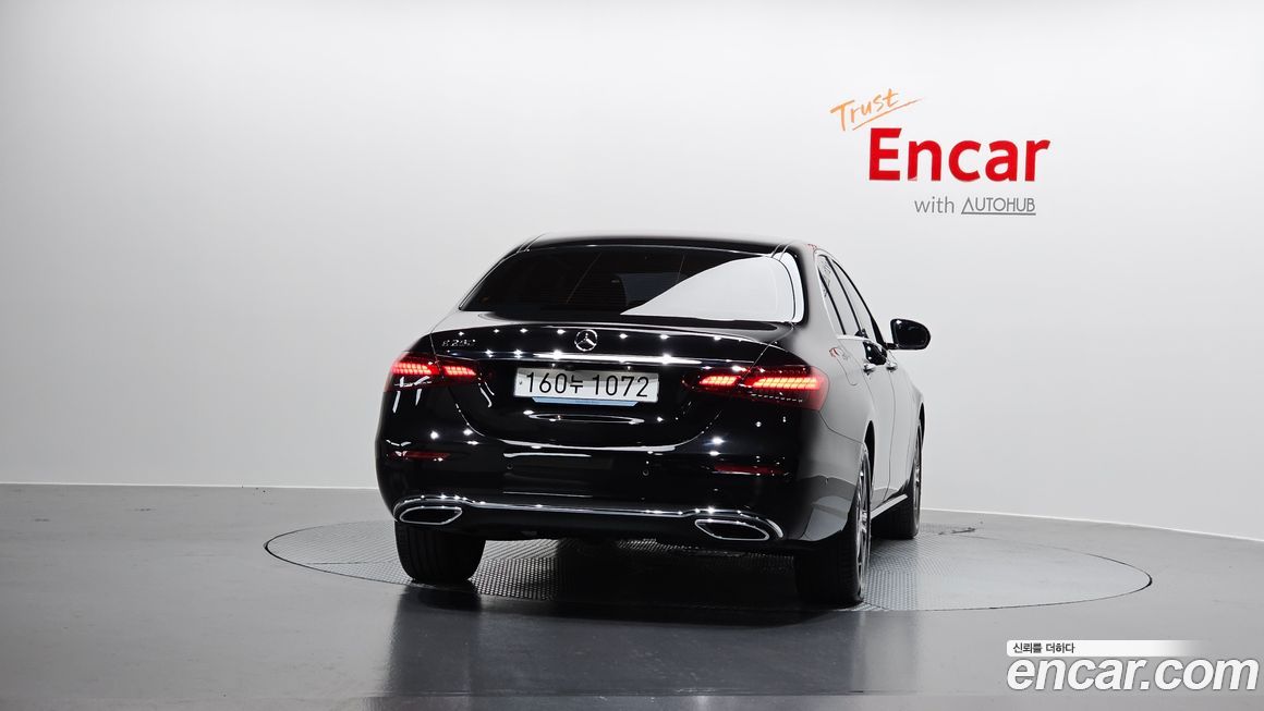 Mercedes-Benz E-Class 2023