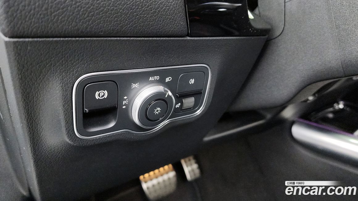 Mercedes-Benz EQA 2024