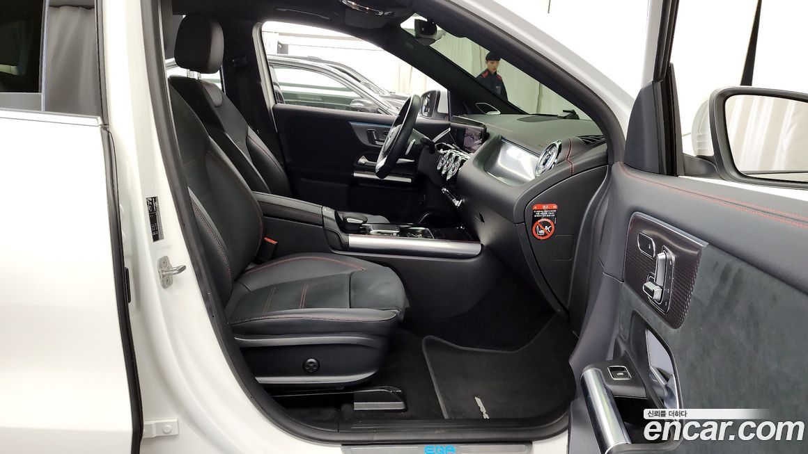 Mercedes-Benz EQA 2024