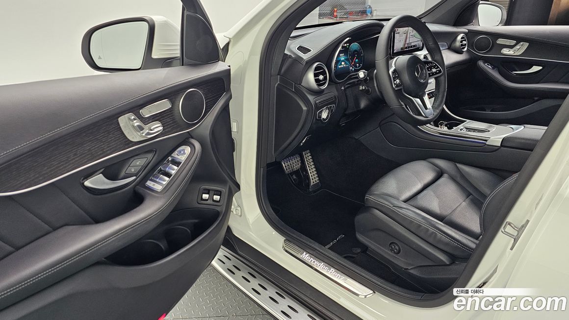 Mercedes-Benz GLC-Class 2022