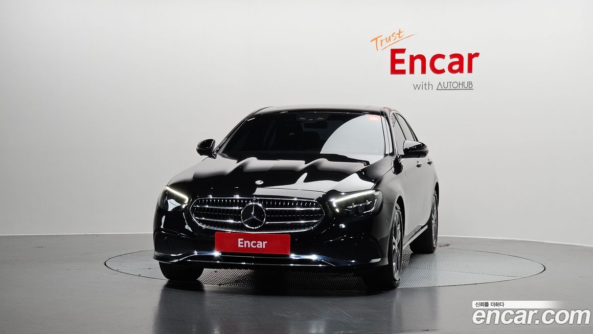 Mercedes-Benz E-Class 2023