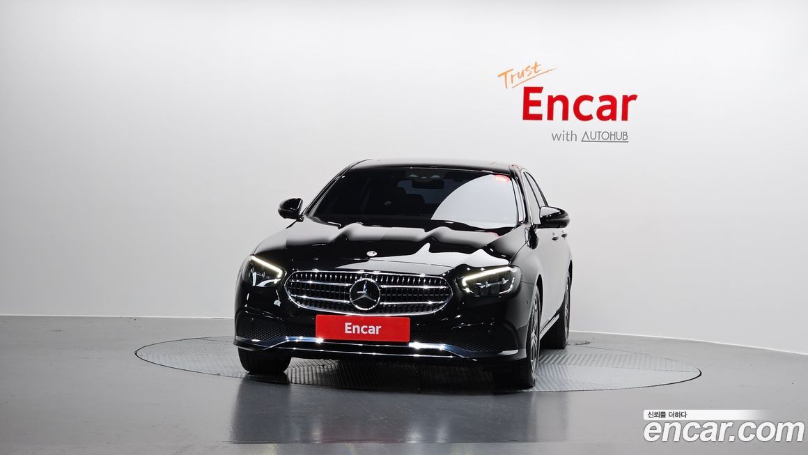 Mercedes-Benz E-Class 2023